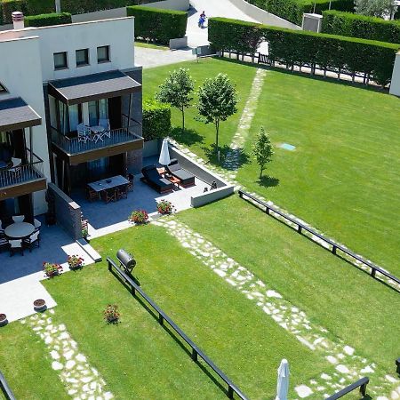 Heaven Luxury Villa Nea Roda Bagian luar foto