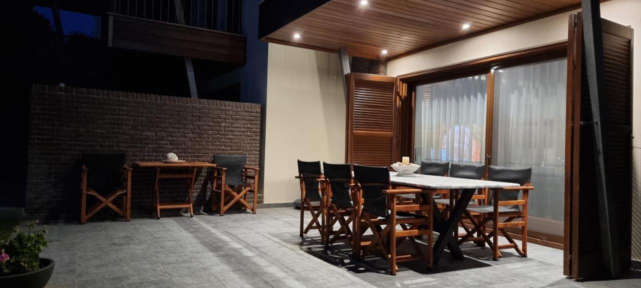 Heaven Luxury Villa Nea Roda Bagian luar foto
