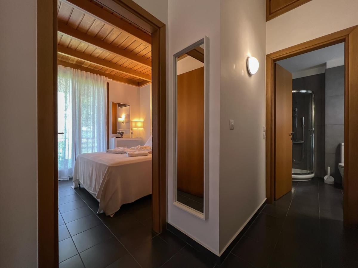Heaven Luxury Villa Nea Roda Bagian luar foto