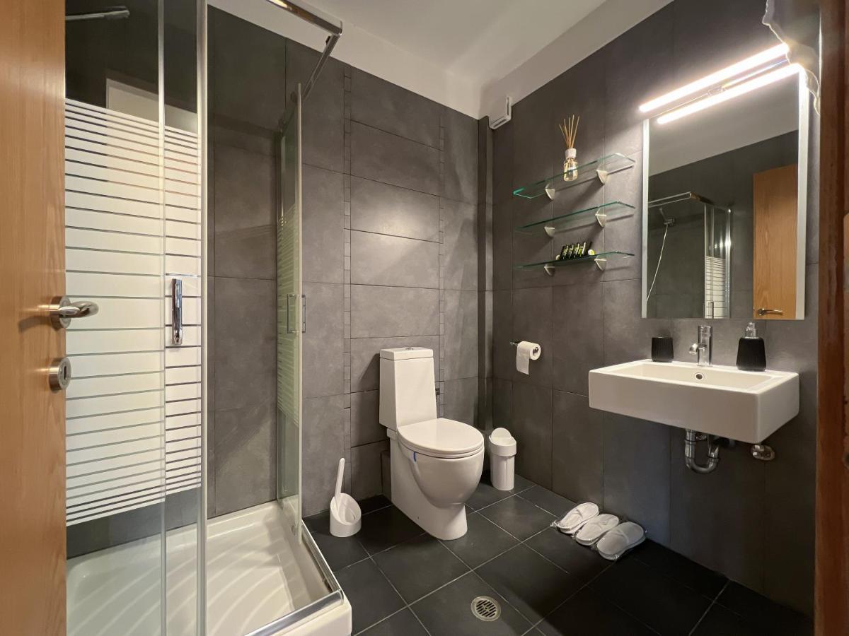Heaven Luxury Villa Nea Roda Bagian luar foto